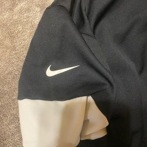 Women’s Nike sweatshirt